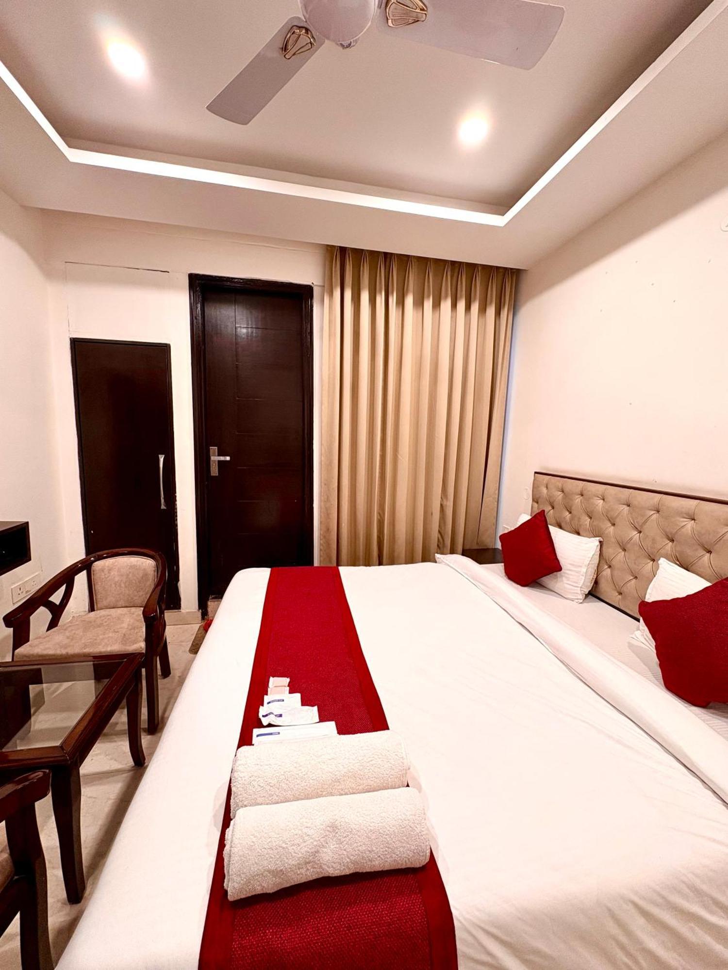 Hotel Northview Park By Lycoris !! Top Rated & Most Awarded Property In Tricity Zirakpur エクステリア 写真