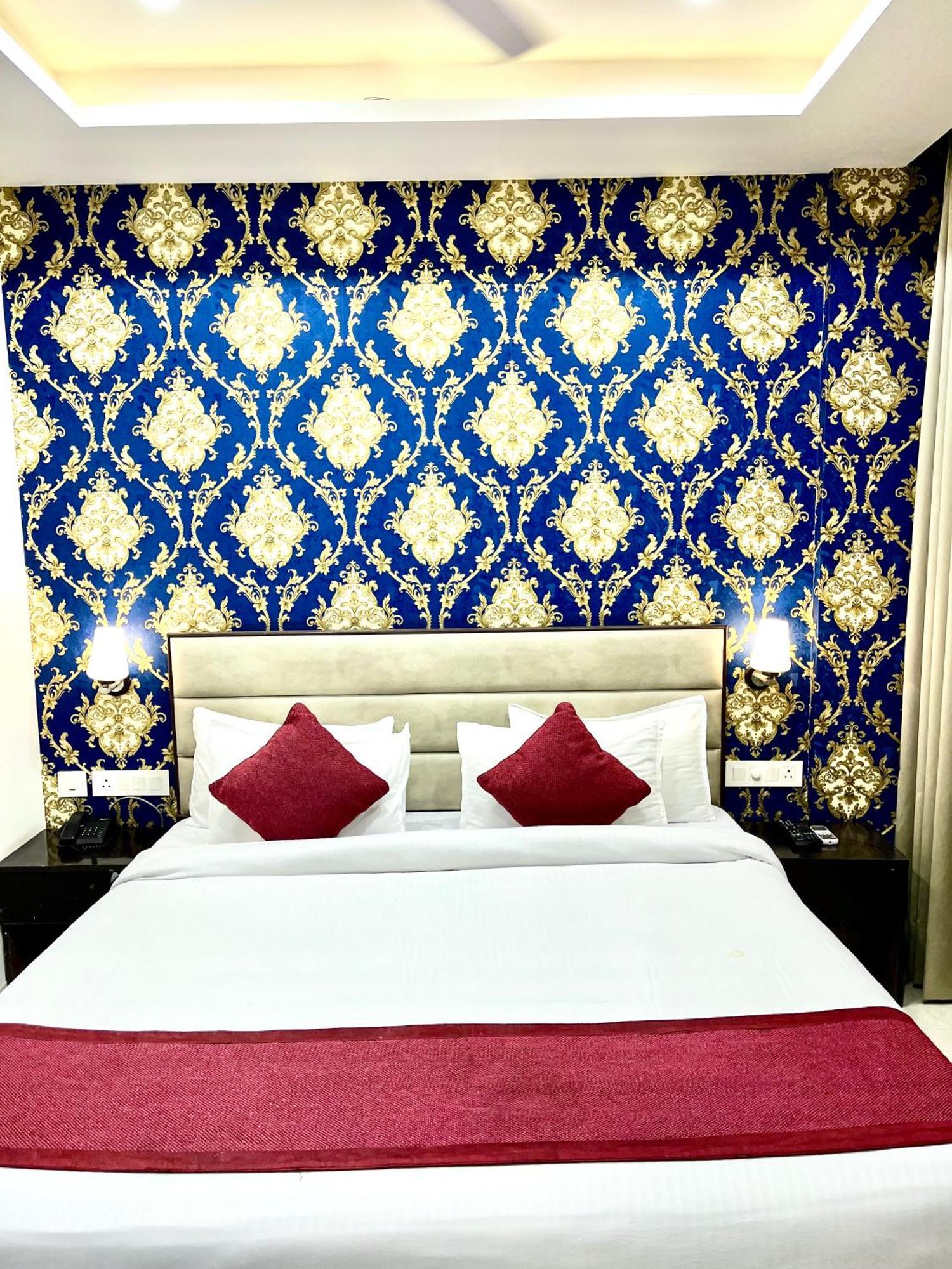 Hotel Northview Park By Lycoris !! Top Rated & Most Awarded Property In Tricity Zirakpur エクステリア 写真